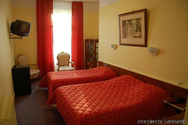 Hotel Bristol 兰斯 客房 照片